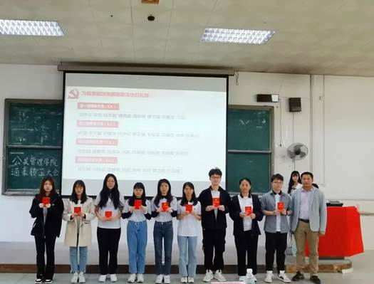 说明: aeb45f6148e1697361b089e5cfcb2619
